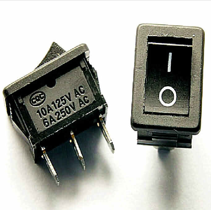 Rocker Switch: 3-Pin / SPDT / 10A
